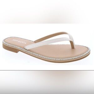 Top Moda Haiti-20 White and Rhinestone Flip Flop Sandals Size 7 1/2